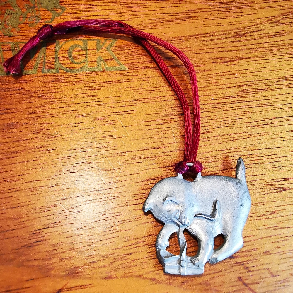 Vintage Pewter Kitty Cat Ornament Pendant